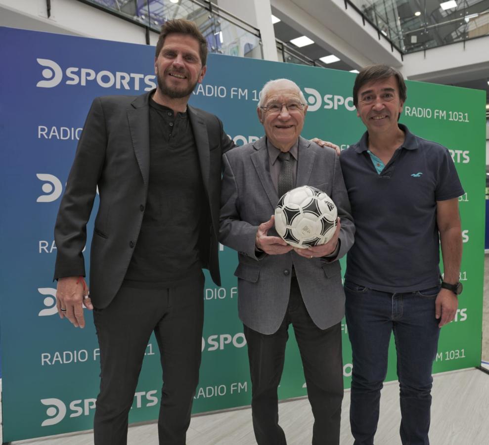 Imagen Sebastián Vignolo, Macaya Márquez y Marcelo Benedetto transmitiran los partidos de Argentina.