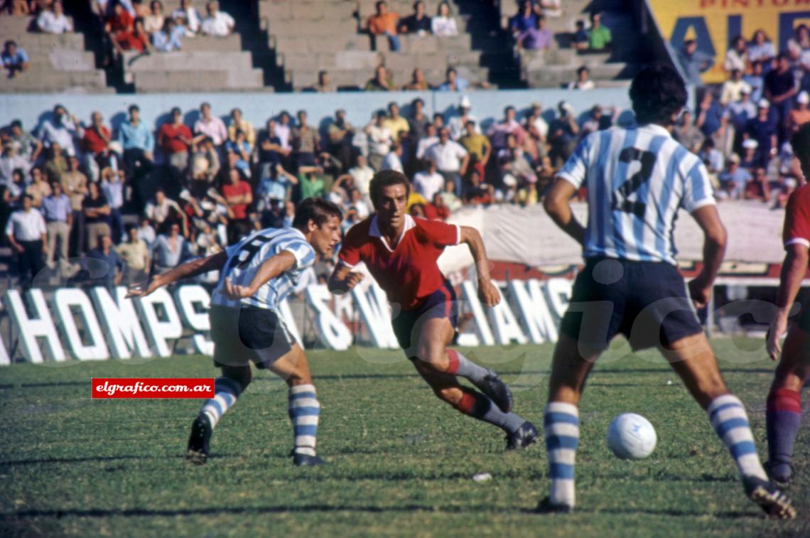 Imagen En un clásico de Avellaneda, en este caso vestía los colores del Rojo.