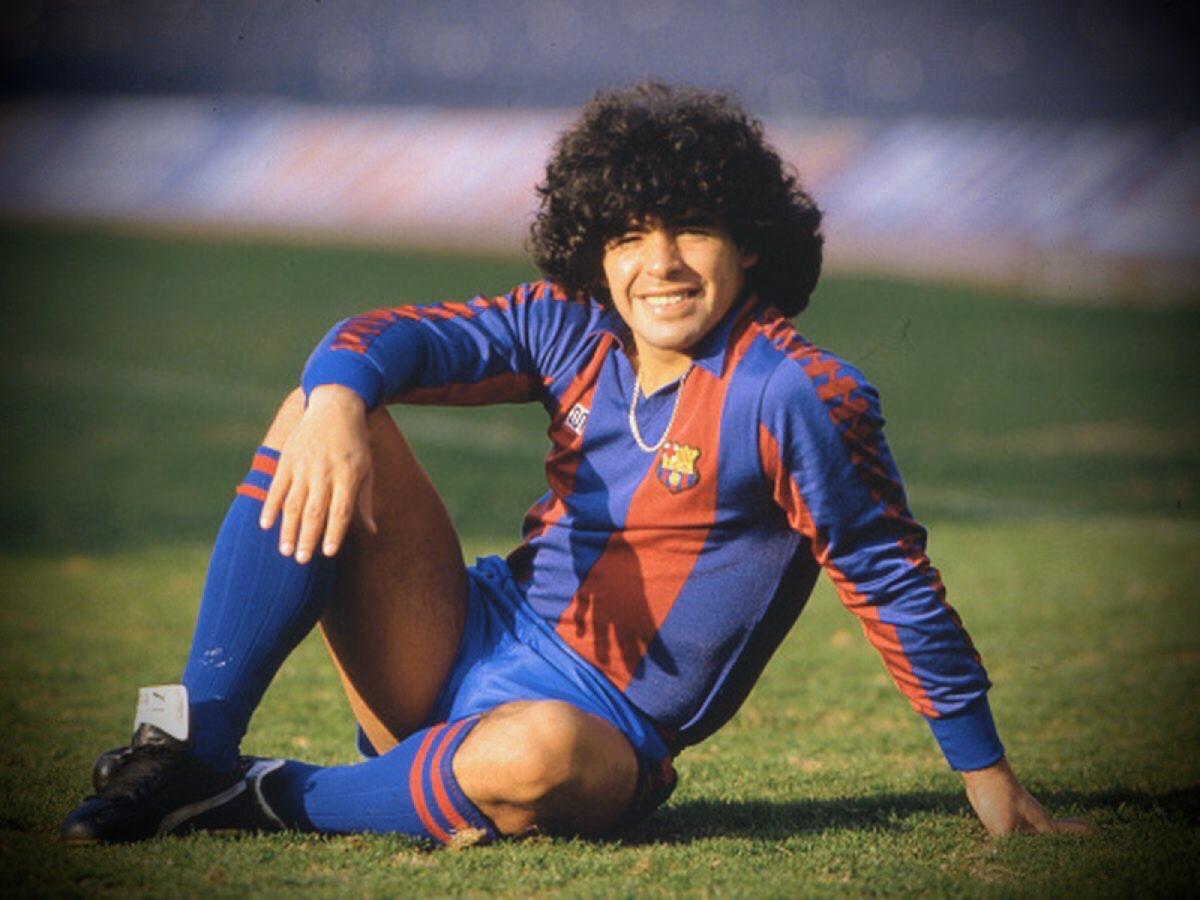 Imagen Diego Maradona, el día de la presentación en Barcelona. Fue su primer club en Europa.