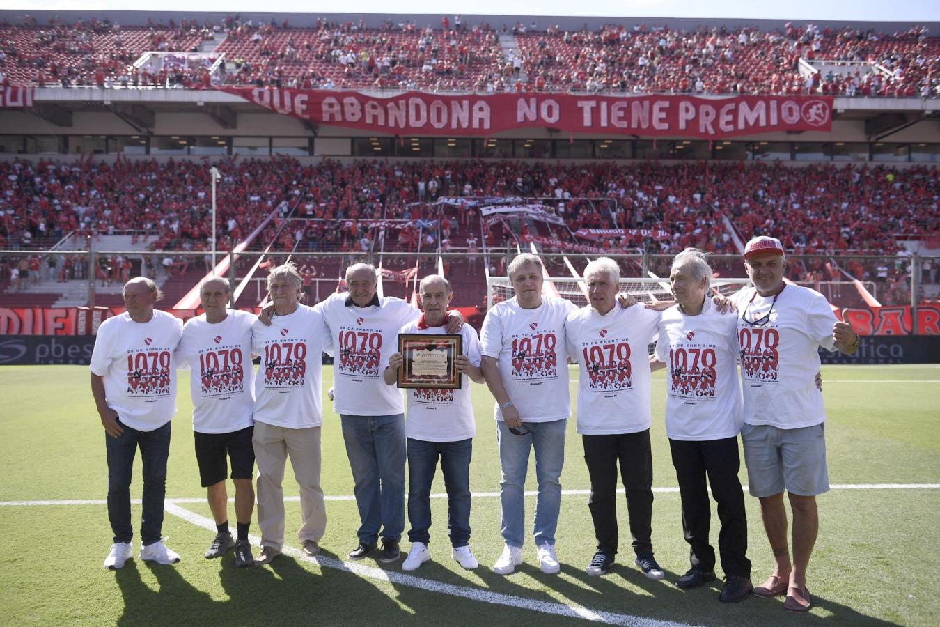 Imagen Homenaje a los campeones del mundo de Independiente con Bochini y Bertoni a la cabeza.