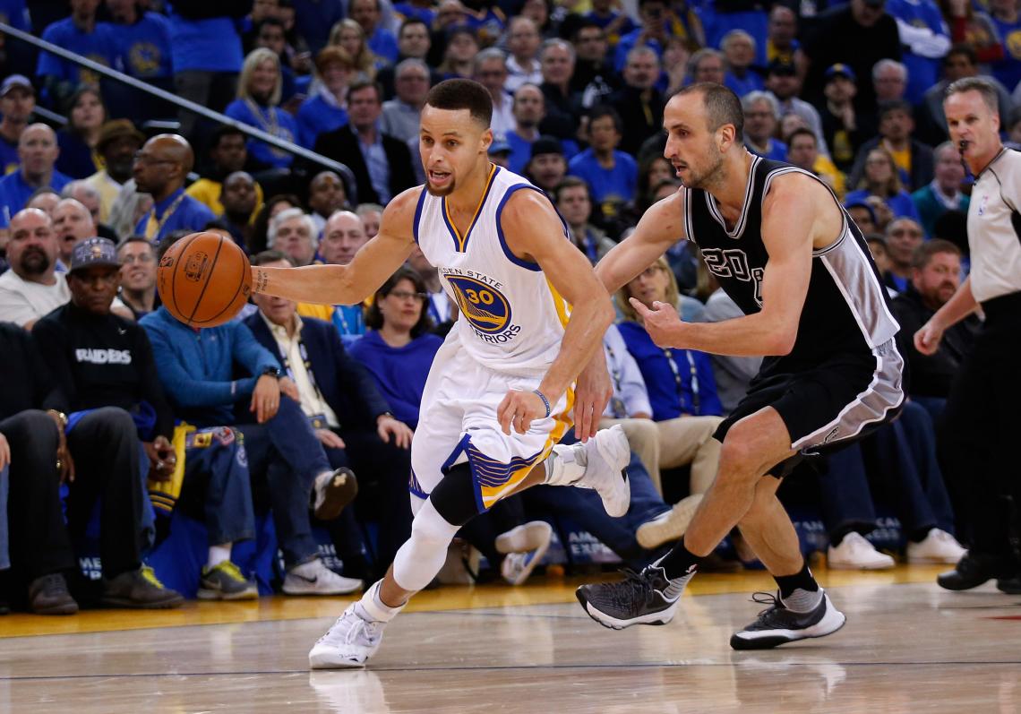 Imagen Manu lo persigue preocupado. Sin dudas, Curry debe ser bueno de verdad.