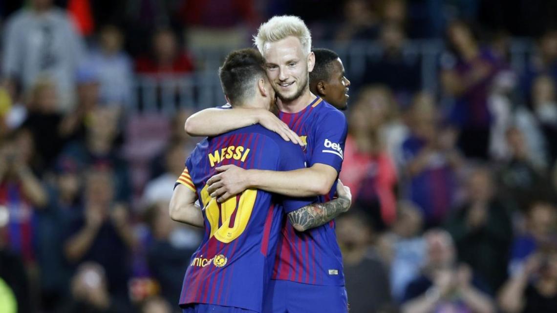 Imagen Rakitic, festejando con Messi.