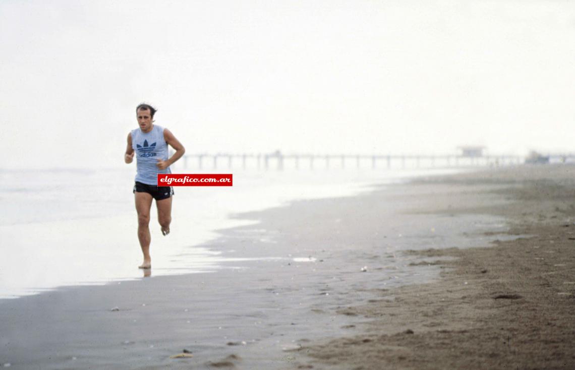 Imagen Corriendo en Villa Gesell, en soledad. Lo hacía antes de ir a cada pretemporada.