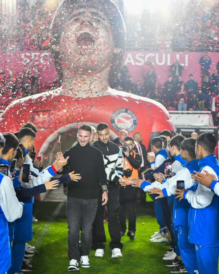 Imagen Los campeones entrando a la cancha del Bicho