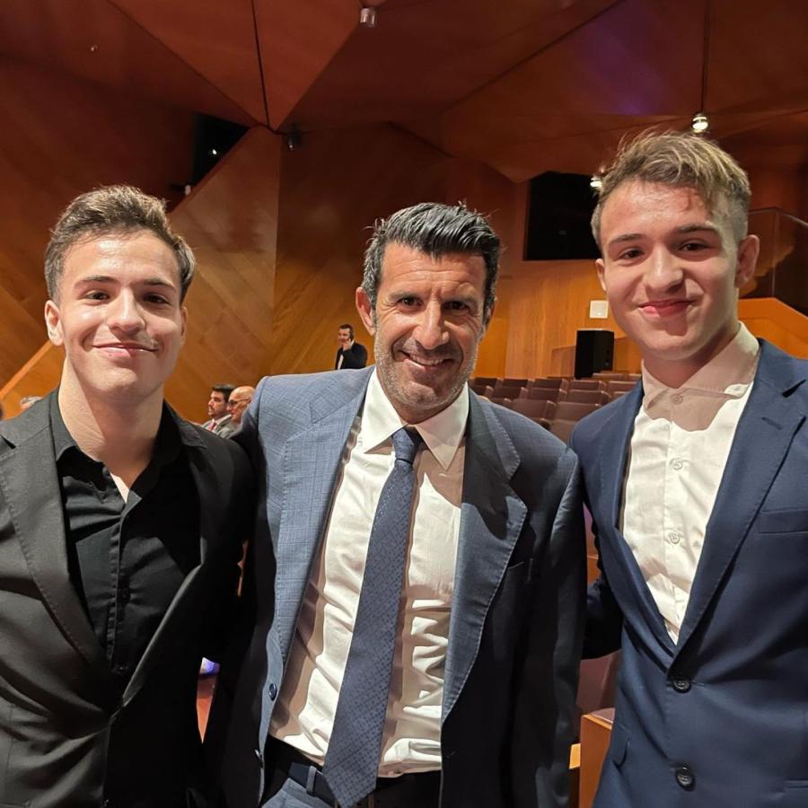 Imagen Con Luis Figo en Museo Legends de Madrid, uno de los más importantes del mundo. Foto: Instagram