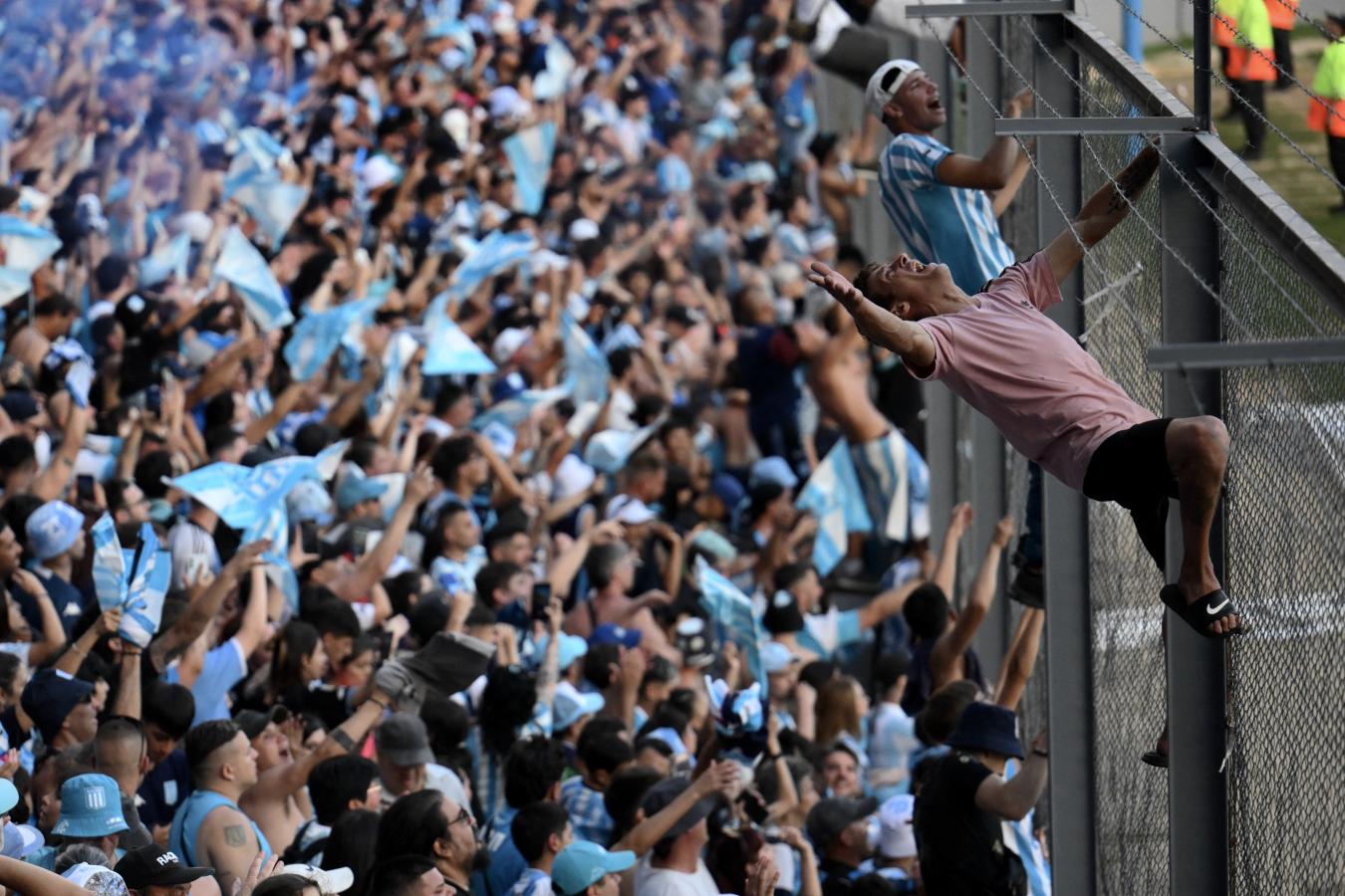 Imagen El Cilindro vibró al ritmo de Racing campeón.