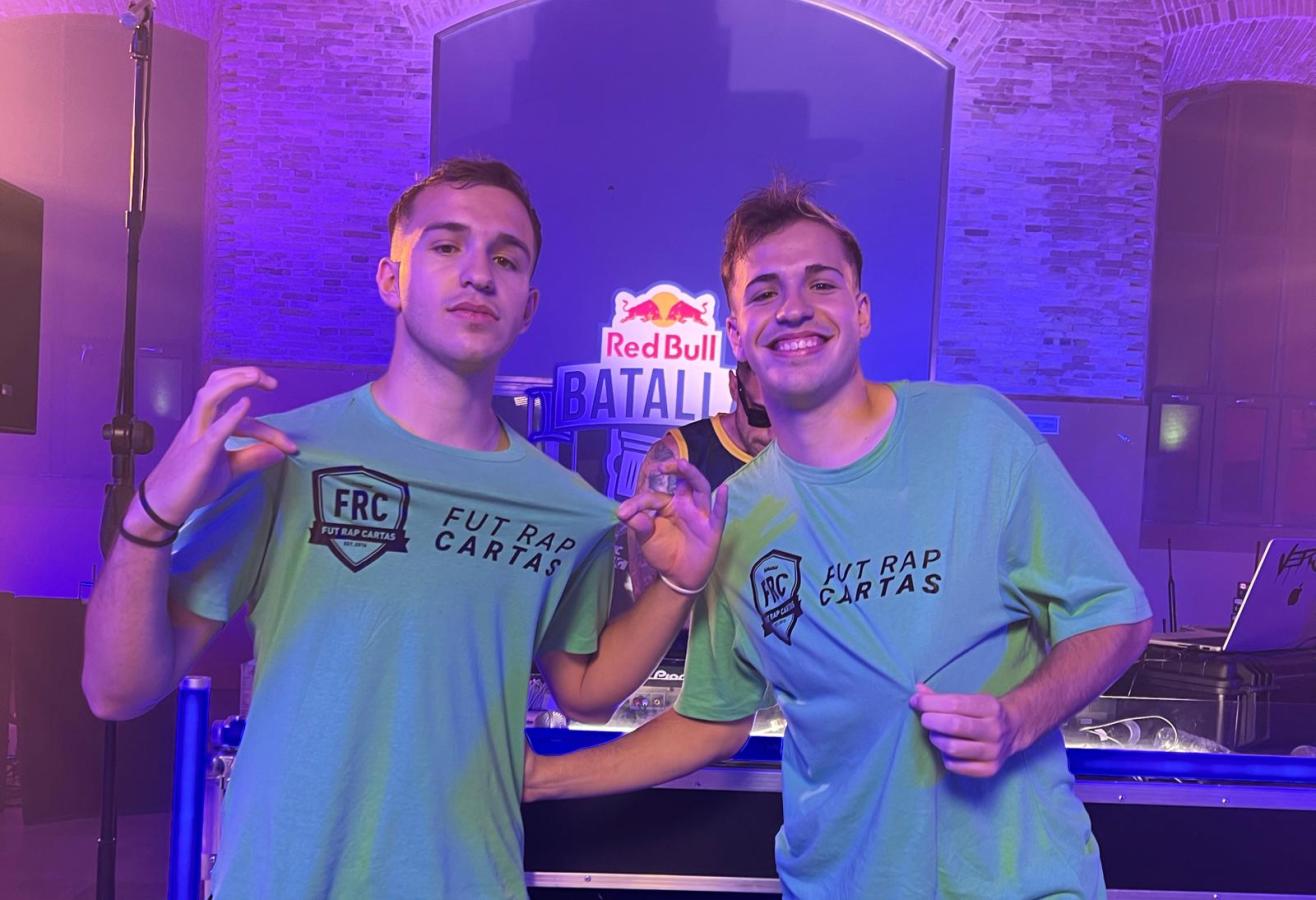 Imagen Federico y Felipe Sarra, los gemelos futbolistas que desarrollaron una app que fue furor en el mundo del freestyle.