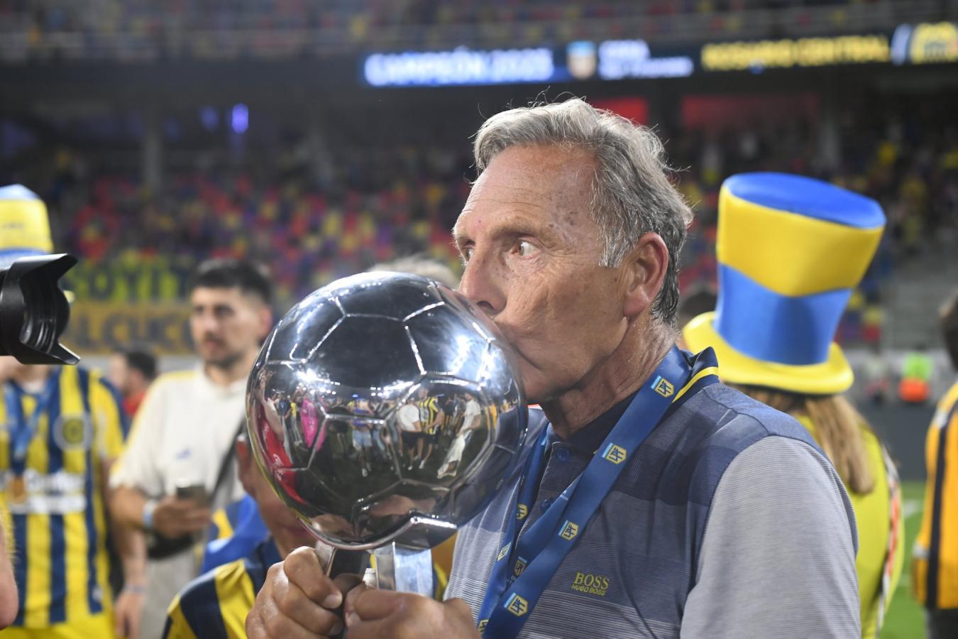 Imagen Russo, campeón con Rosario Central de la Copa de la Liga 2023.