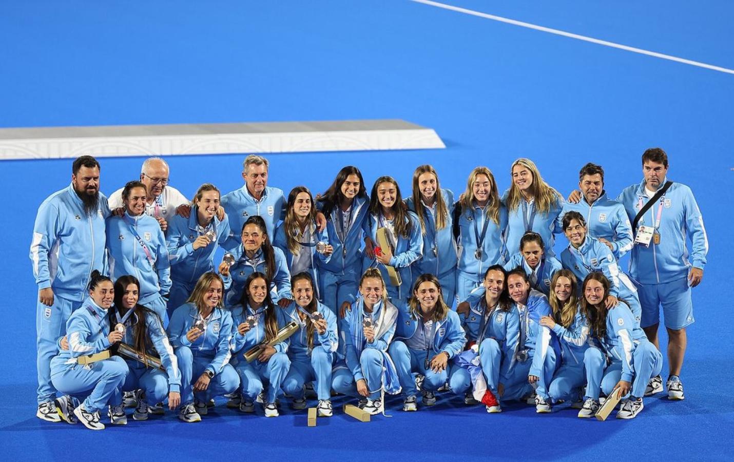 Imagen Las Leonas, con su medalla en los Juegos Olímpicos de París 2024