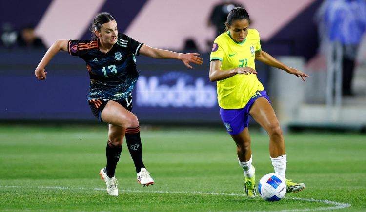 Imagen de La Selección Argentina femenina perdió con Brasil y quedó eliminada de la Gold Cup