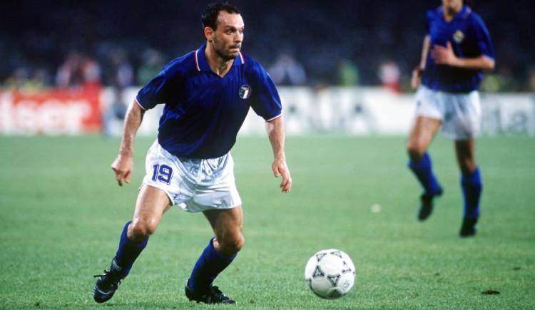 Imagen de Luto en el fútbol: falleció Totó Schillaci, el goleador del Mundial de Italia 90