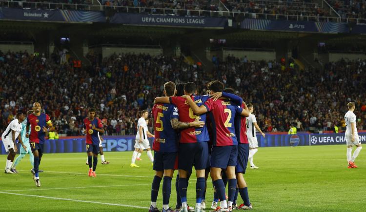 Imagen de Barcelona goleó a Young Boys con una presencia especial en la tribuna