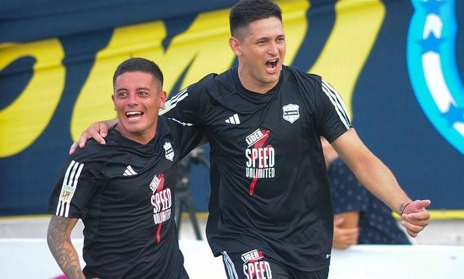 Imagen de Polémico triunfo de Riestra ante Comunicaciones en la Copa Argentina