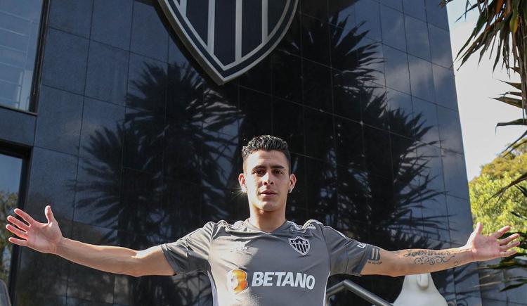 Imagen de Cristian Pavón fue presentado como nuevo refuerzo de Atlético Mineiro