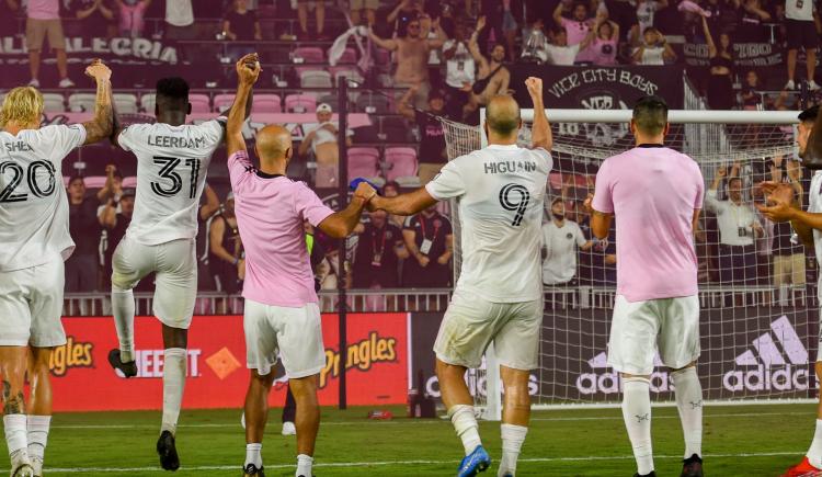 Imagen de MLS: GONZALO HIGUAÍN FESTEJÓ POR DUPLICADO EN LA VICTORIA DEL INTER