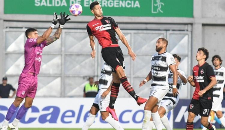 Imagen de Segunda sorpresa del día en la Copa Argentina: Claypole eliminó a Newells