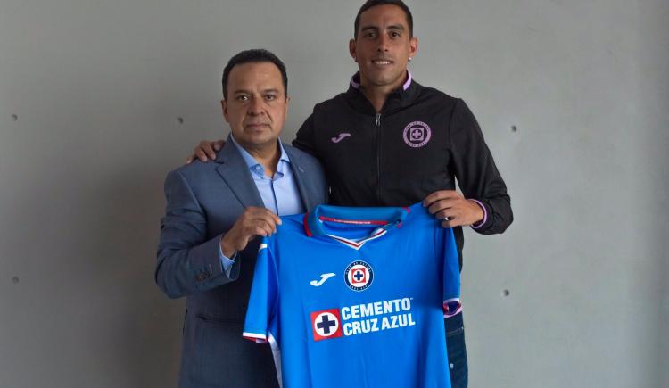 Imagen de Ramiro Funes Mori fue presentado en Cruz Azul