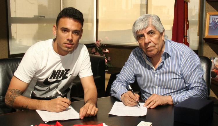 Imagen de Independiente aguarda la habilitación de Nery Domínguez