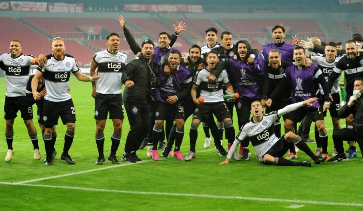 Imagen de OLIMPIA DIO EL GOLPE EN PORTO ALEGRE