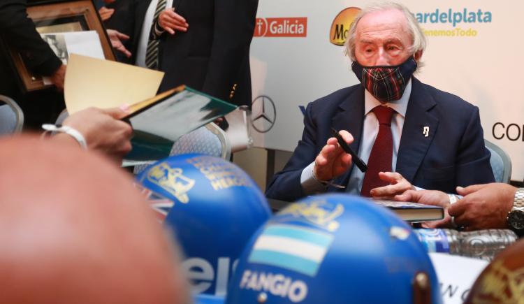 Imagen de JACKIE STEWART: "FANGIO FUE EL MEJOR PILOTO QUE VI CORRER EN TODA MI VIDA"