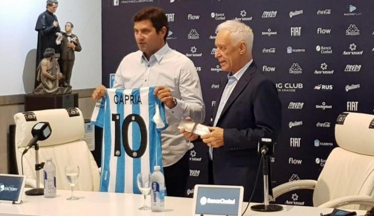 Imagen de EL DT DE RACING, ENTRE PIZZI Y LAVALLÉN