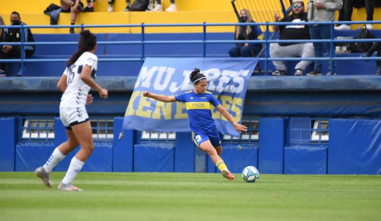 Imagen de BOCA GANÓ Y ES CON SAN LORENZO PUNTERO DE LA ZONA A DEL TORNEO FEMENINO