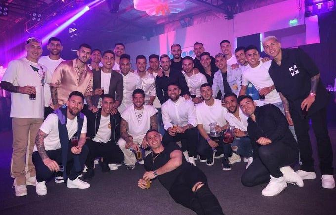 Imagen de Los campeones del mundo tuvieron su fiesta privada en Ezeiza