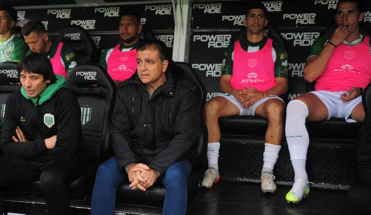 Imagen de No va más: Claudio Vivas dejó de ser el entrenador de Banfield