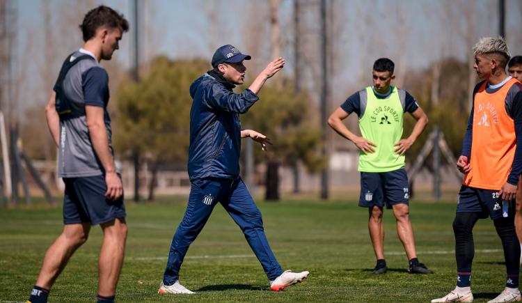 Imagen de El Cacique Medina asumió nuevamente en Talleres: qué dijo y cuándo debutará