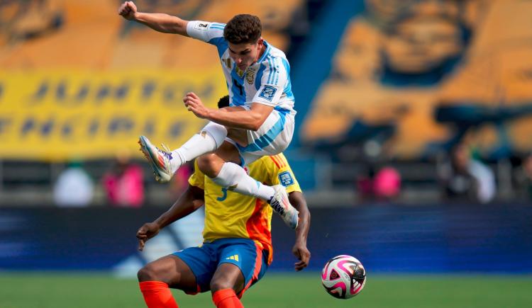 Imagen de Avisó la Araña: Julián Álvarez tuvo la primera chance de Argentina