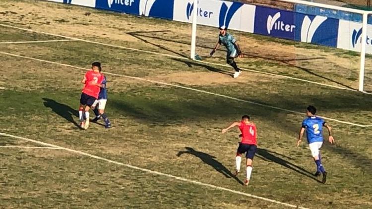 Imagen de PRIMERA C: DEPORTIVO ESPAÑOL SE QUEDÓ CON EL CLÁSICO ANTE ITALIANO