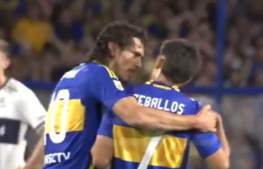 Imagen de Tensión en Boca: ¿qué pasó entre Edinson Cavani y el Changuito Zeballos?