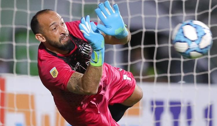 Imagen de Huracán: Marcos Díaz faltó  al entrenamiento