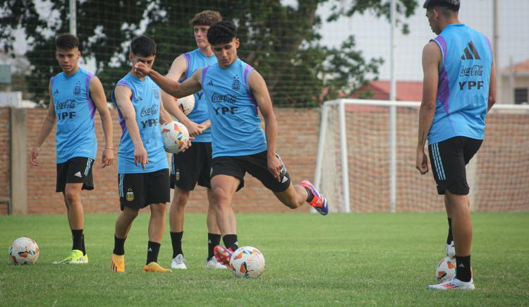 Imagen de Revelador contenido: las ricas historias de los chicos de la Selección Argentina Sub 15