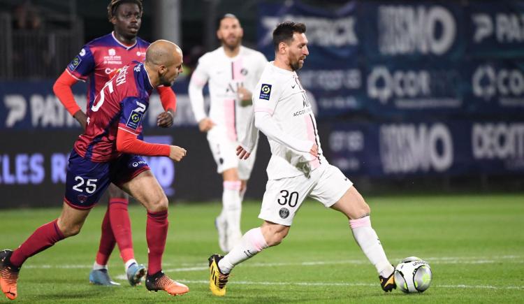 Imagen de Con tres asistencias de Messi y dos hat-ttricks de Mbappé y Neymar, PSG goleó a Clermont