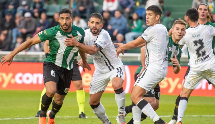 Imagen de La racha de Banfield frente a Central Córdoba cumplió 33 años