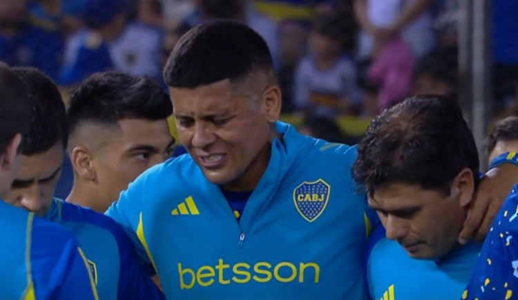 Imagen de Marcos Rojo se lesionó en el precalentamiento de Boca y se fue sin poder pisar