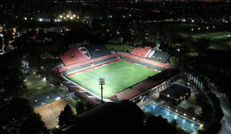 Imagen de Newell's estrenará iluminación especial con el aporte de un ex jugador